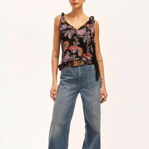 Equipment Femme SAMPLE Floral Black Sleeveless Top